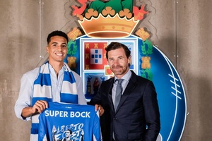 FC Porto em apuros após alegada cuspidela de Alberto Costa em jogador do Famalicão