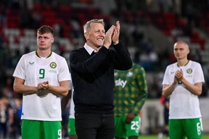Treinador da Irlanda promete "muralha" defensiva contra Portugal