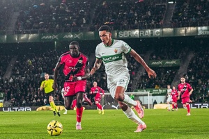Martim Neto marca na goleada do Elche ao Rayo Vallecano por 4-0