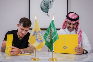 Otávio no Al Nassr: Médio estabelece venda mais avultada da história do FC Porto