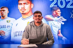 OFICIAL: Guarda-redes Luiz Júnior estende o seu contrato com o Famalicão até 2028