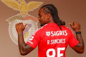 Bruno Lage sem explicação para lesões recorrentes de Renato Sanches