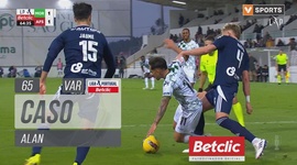 Liga Portugal Betclic: Moreirense vs AVS SAD, Caso Alan (VAR), 65' (2024-2025)