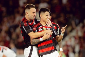 Flamengo e Botafogo vencem no Brasileirão. Arthur Cabral já marca