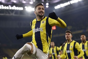 LE: Fenerbahçe, de Mourinho, vence Anderlecht a caminho dos ‘oitavos’