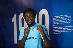OFICIAL: Giovani Bamba assina com o Vizela