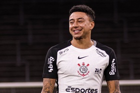 OFICIAL: Jesse Lingard é jogador do Corinthians