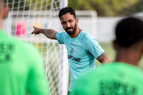 Sporting: Coates entregue ao departamento médico no regresso aos treinos