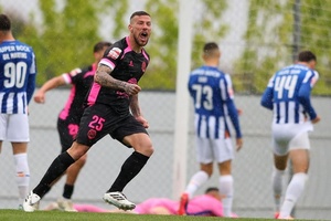 Chaves derrota FC Porto B com 'bis' de Tiago Reis e está na luta pela promoção