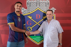 OFICIAL: Thiago Pereira deixa o Leça e reforça baliza do Chaves