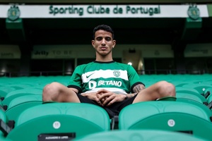OFICIAL: Rafael Pontelo reforça defesa do Sporting até 2028