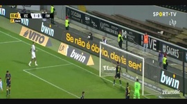Liga Portugal Bwin: V. Guimarães (2-0) Famalicão, Golo Nélson da Luz, 56m (2022-2023)