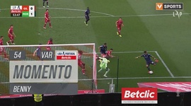 Liga Portugal Betclic: Gil Vicente vs Moreirense, Jogada Benny (VAR), 54' (2024-2025)