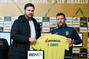 Filipe Cândido deixa comando técnico do Paços de Ferreira