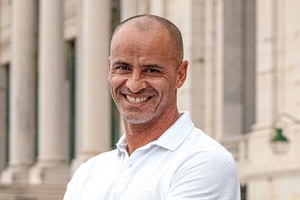 OFICIAL: Silas é o novo treinador do Mafra
