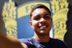 OFICIAL: Famalicão fecha contratação de jovem promessa