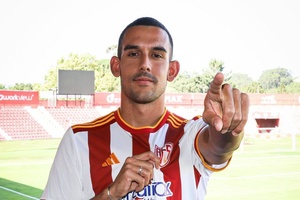 OFICIAL: Ángel Algobia é o reforço do AVS SAD