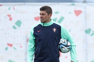 Francisco Neto chama 23 jogadoras para qualificação para Mundial 2023