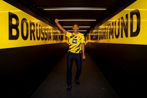 Mercado: Borussia Dortmund contrata jovem Jude Bellingham por cerca de 29 ME