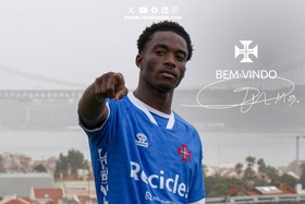 OFICIAL: Estrela da Amadora empresta avançado angolano João Gastão ao Belenenses
