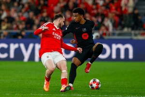 LC: Benfica recebe FC Barcelona na primeira mão dos oitavos de final