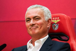 “Não é verdade que o Benfica não tenha falado com Mourinho durante o verão”