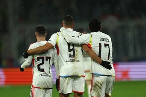 "Calaram a boca a muitos patetas que só sabem dizer mal!"