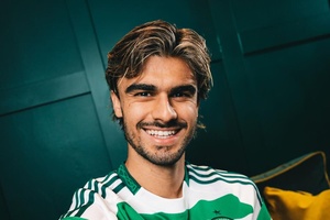OFICIAL: Jota regressa ao Celtic por 10 milhões de euros