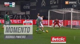 Liga Portugal Betclic: Famalicão vs Rio Ave, Jogada Rodrigo Pinheiro, 34' (2024-2025)