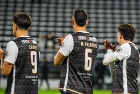 Taça de Portugal: Jogadores do Caldas ficam "imóveis" no primeiro minuto sob protesto
