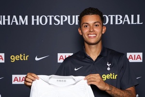 OFICIAL: Brennan Johnson é o sucessor de Harry Kane no Tottenham