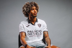 OFICIAL: Robinho assina pelo Académico de Viseu até 2027