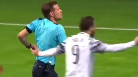 Liga Campeões: FC Porto 0 - 2 Juventus (2016-2017)