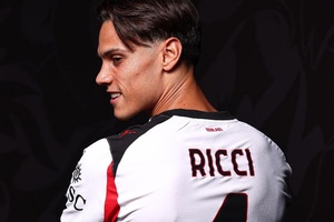 OFICIAL: Samuele Ricci assina pelo Milan até 2029 por 23 milhões