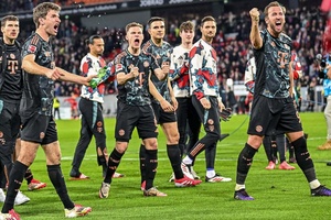 Bayern Munique vence em Friburgo e consolida liderança na Bundesliga