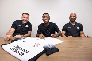 Mercado: Corinthians oficializa contratação definitiva de Cacá até 2028