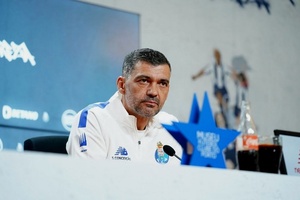FC Porto: Sérgio Conceição minimiza pressão por FC Porto jogar antes do Benfica