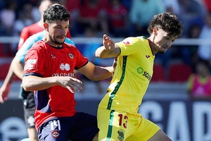 Paços e Oliveirense empatam a zero em jogo de aflitos da II Liga