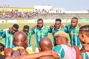 Moçambique: Ferroviário da Beira sobe à liderança do Moçambola após jogo emotivo