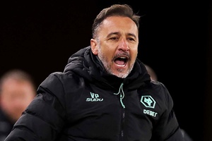 Segunda derrota consecutiva: Vítor Pereira e Wolves caem frente ao Bournemouth