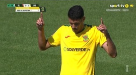 Liga Portugal 2 Meu Super: Oliveirense vs Paços Ferreira, Golo 1-1 João Victor (2025-2026)