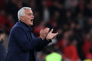 "Desde que Mourinho chegou ao Benfica que passa a vida a chorar"