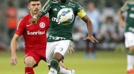 Brasileirão: Palmeiras 1 - 1 Internacional (2015)