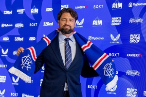 Rangers já tem novo treinador: é inglês e desceu de divisão este ano