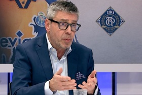 "Imitar o som de very-light é celebrar o assassinato de um adepto"
