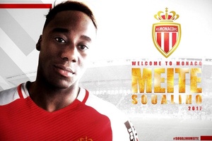 Mercado: Soualiho Meïté troca Zulte Waregem pelo Mónaco