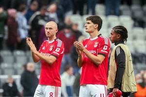 Liga dos Campeões: Benfica defronta Ajax na tentativa de pontuar pela primeira vez na competição