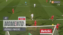 Liga Portugal Betclic: Famalicão vs Santa Clara, Jogada Rodrigo Pinheiro, 43' (2024-2025)
