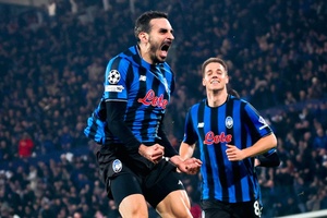 Atalanta goleia Dortmund e apura-se para os oitavos da Champions