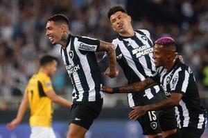 Botafogo aposta em menos utilizados e empata na Taça sul-americana